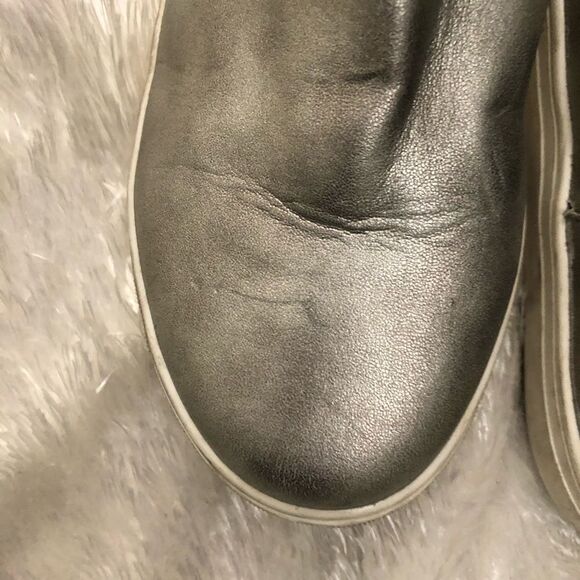 Coconuts by Matisse Lil Lure Silver Sneakers size 7.5 - Picture 6 of 7
